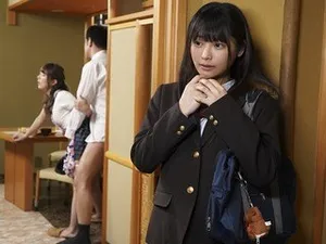 Tiểu thư mới lớn cướp gã chồng của mẹ